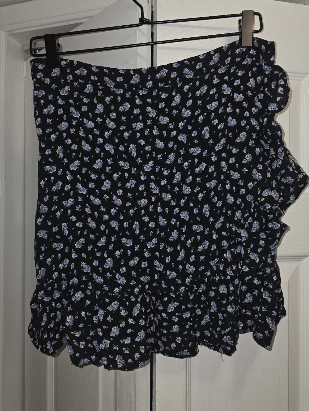 Madewell Black And Blue Floral Ruffle Wrap Mini Skirt Size 8